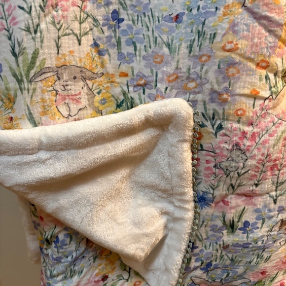 Envogue BunnyTales Dreamy Cotton Gauze Throw Easter Duck Green Plush NEW! - Picture 3 of 6